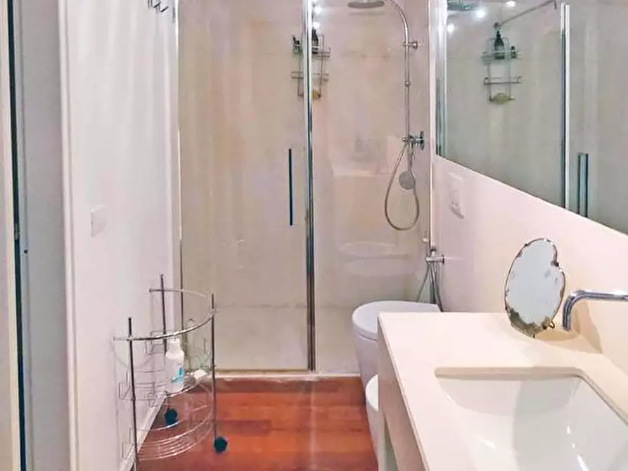 Immagine 26 di Villa in vendita  in Strada DEL GIARDINO, 185 a Senigallia