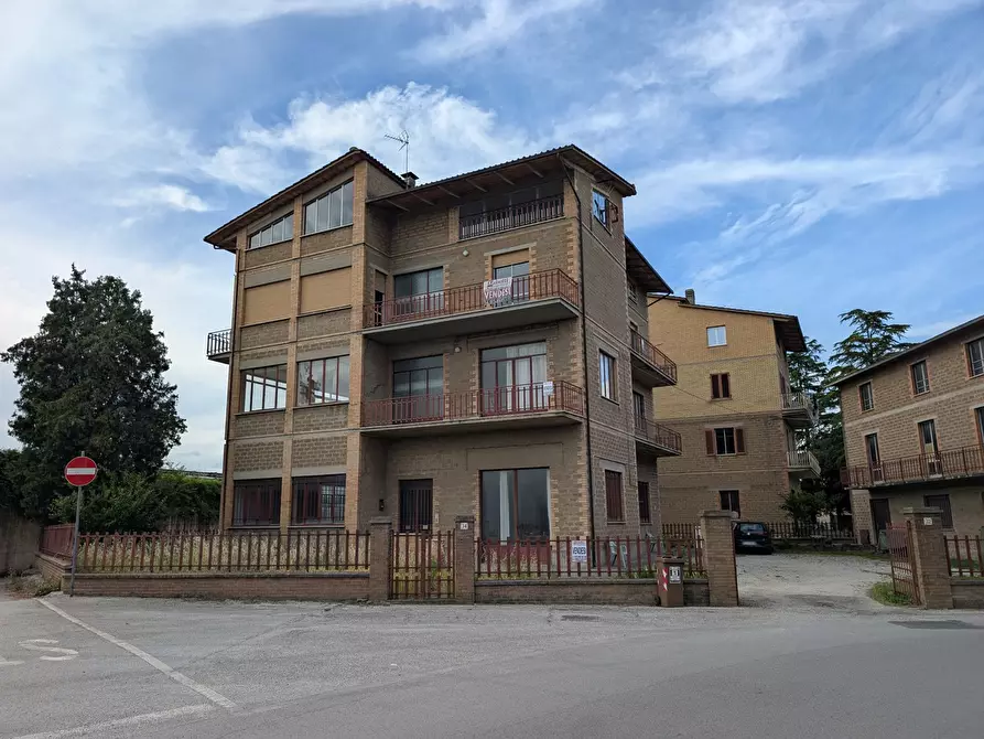 Immagine 1 di Appartamento in vendita  in Via G. MATTEOTTI, 32 a Deruta
