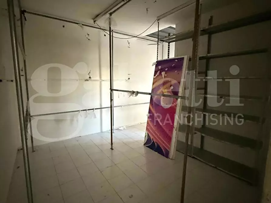 Immagine 18 di Attività commerciale in affitto  in Via Giovanni Primicerio, snc a Sant'anastasia
