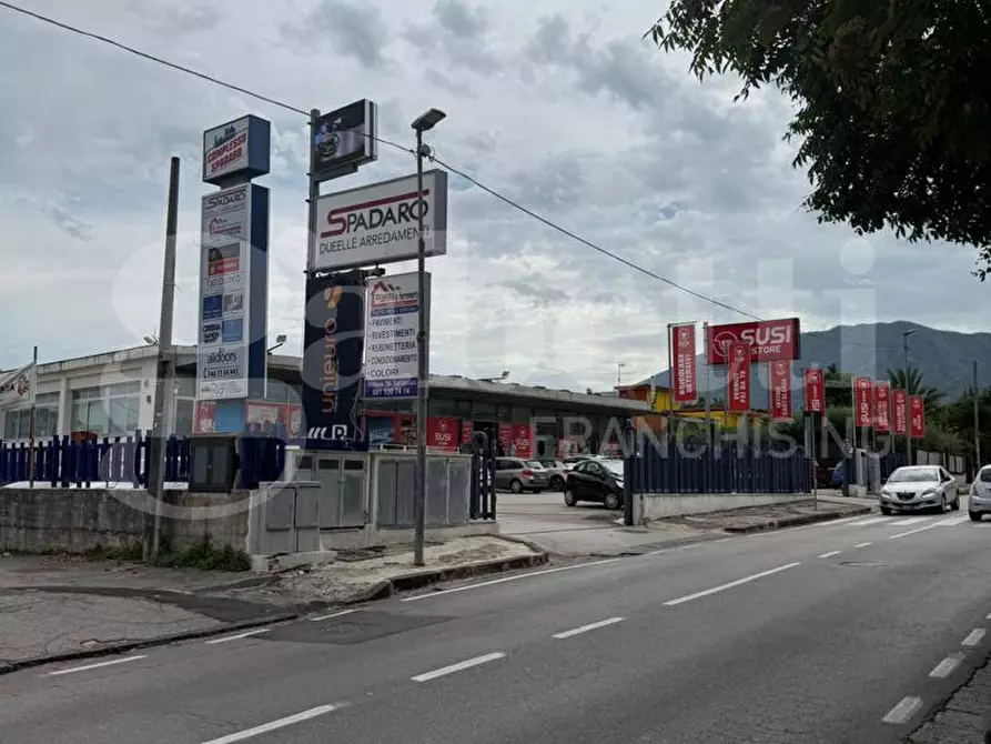 Immagine 2 di Attività commerciale in vendita  in Via Romani, snc a Sant'anastasia