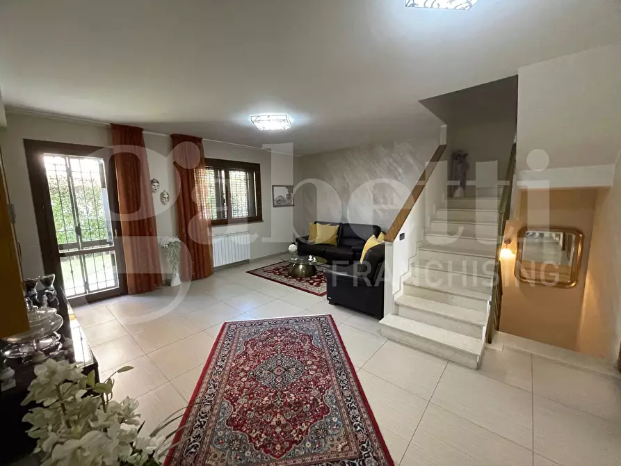 Immagine 13 di Villa in vendita  in Via Madonna dell'Indirizzo, 62 a Trecastagni