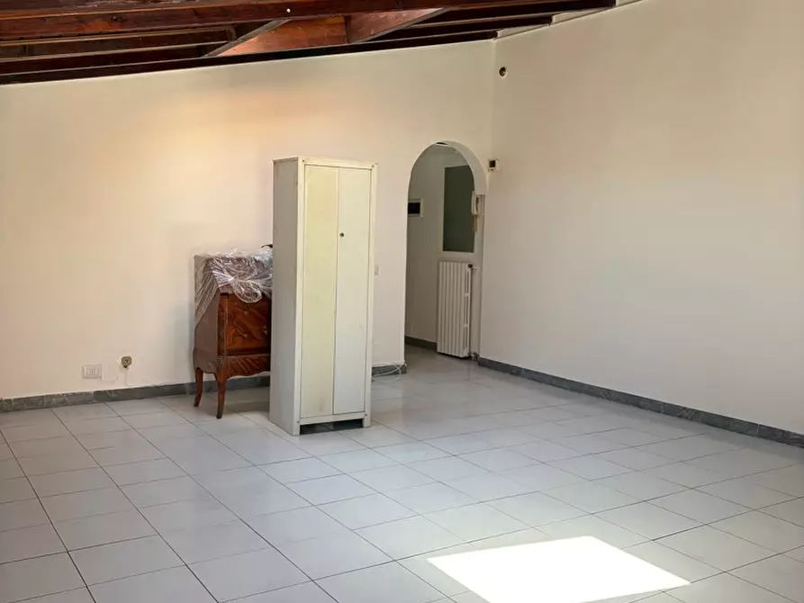 Immagine 5 di Appartamento in affitto  in Via Luchino del Maino a Milano