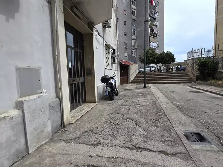 Immagine 4 di Appartamento in vendita  in Via Maiori, 7 a Napoli