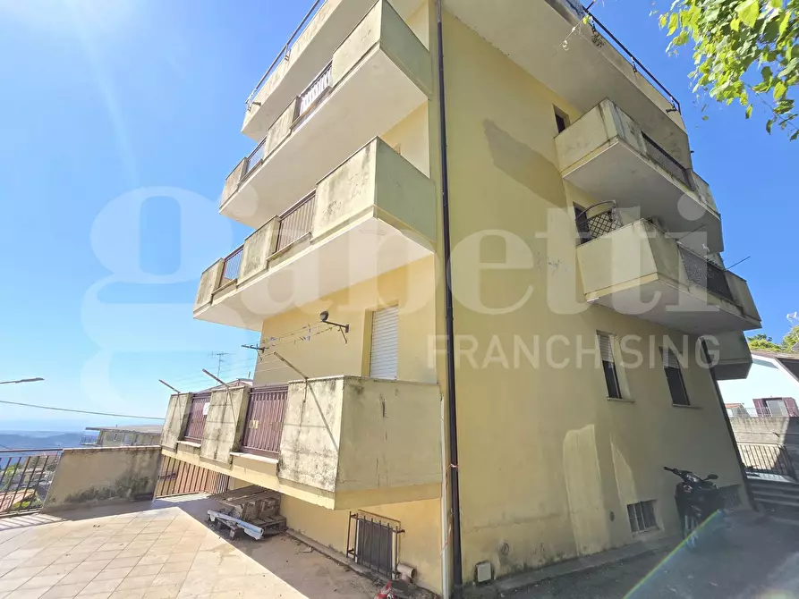 Immagine 2 di Appartamento in vendita  in Via dei Bruzi, 2 a Pentone