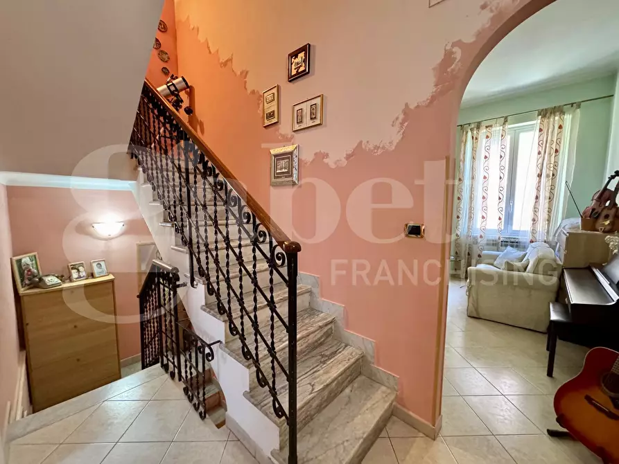 Immagine 11 di Appartamento in vendita  in Via Canevari, 62 a Genova