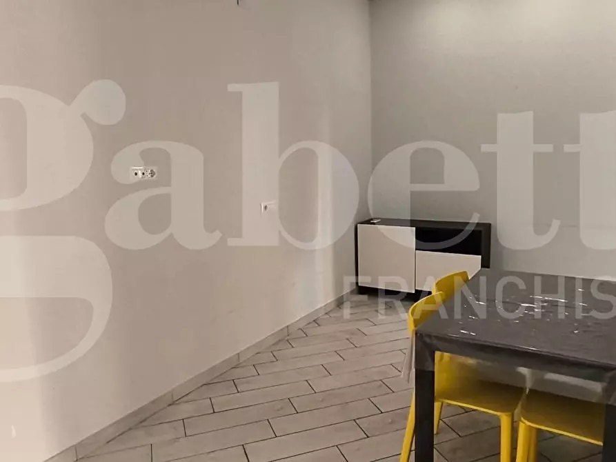 Immagine 6 di Appartamento in vendita  in Via Sant' Attanasio a Napoli