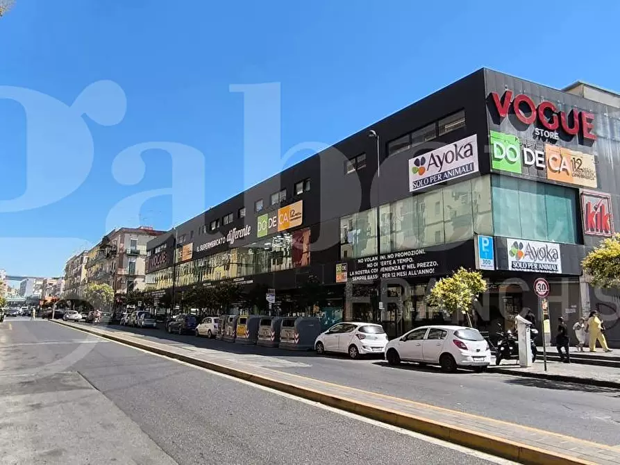 Immagine 30 di Appartamento in vendita  in Via Sant' Attanasio a Napoli