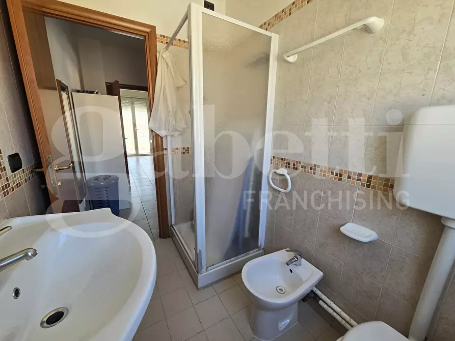 Immagine 16 di Appartamento in vendita  in Via Edmondo de Amicis, 14-16 a Tortoreto