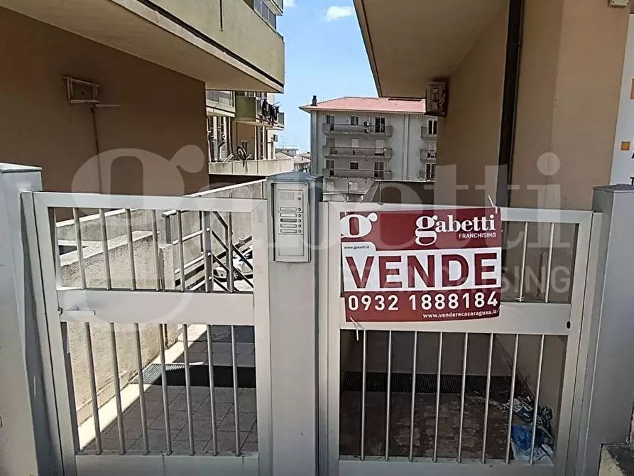 Immagine 27 di Appartamento in vendita  in Viale EUROPA, 337 a Ragusa