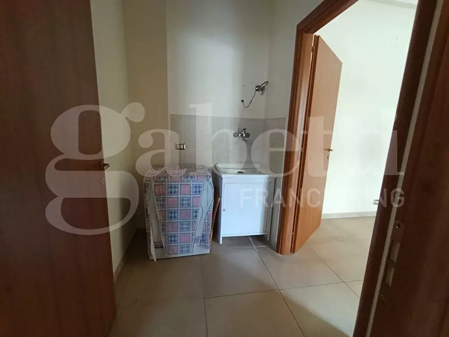 Immagine 21 di Appartamento in vendita  in Viale EUROPA, 337 a Ragusa