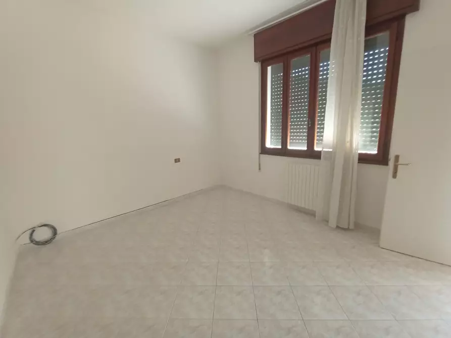 Immagine 13 di Appartamento in vendita  in Via Rottanova - Via Umberto Maddalena, 00 a Cavarzere