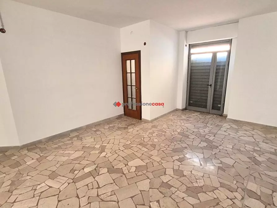 Immagine 8 di Negozio in affitto  in Via Benedetto Croce, 85 a Foggia