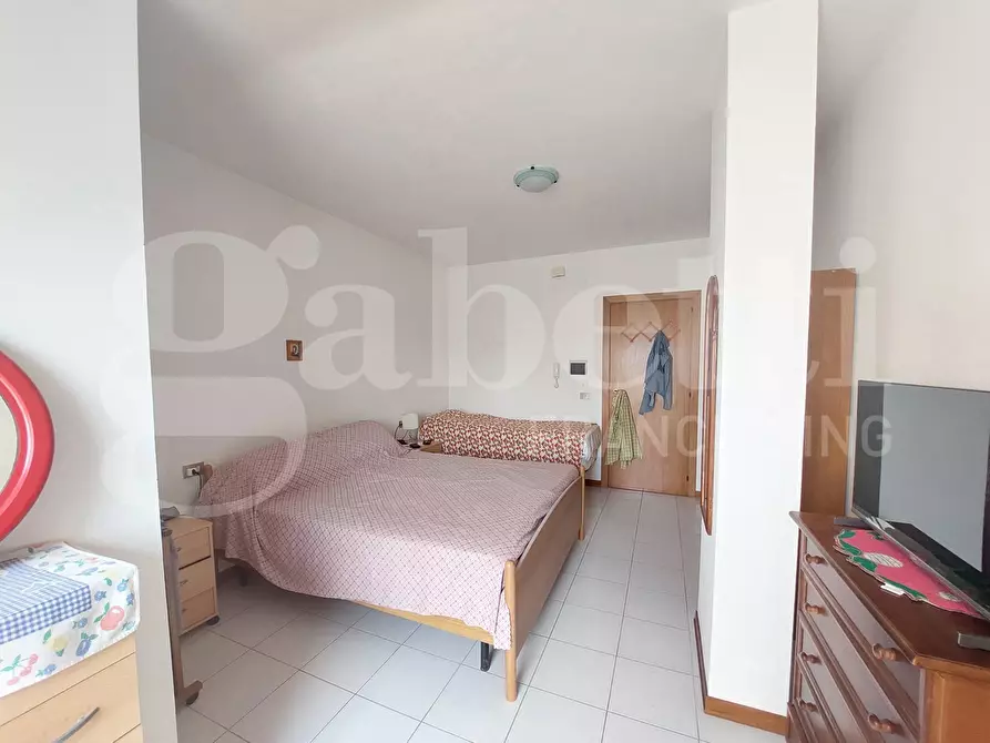 Immagine 9 di Appartamento in vendita  in Via Dei Tigli, 53 a Alba Adriatica