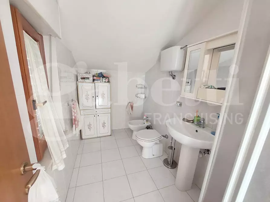 Immagine 6 di Appartamento in vendita  in Via Dei Tigli, 53 a Alba Adriatica