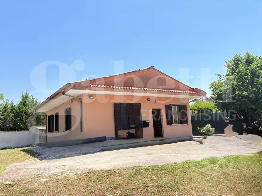 Immagine 3 di Villa in affitto  in Via Latina, 27 a Colleferro