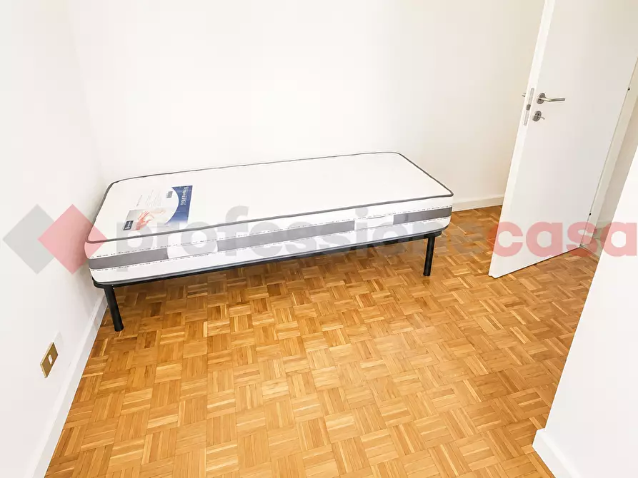 Immagine 13 di Appartamento in vendita  in Via Marcello Provenzale, 9 a Roma