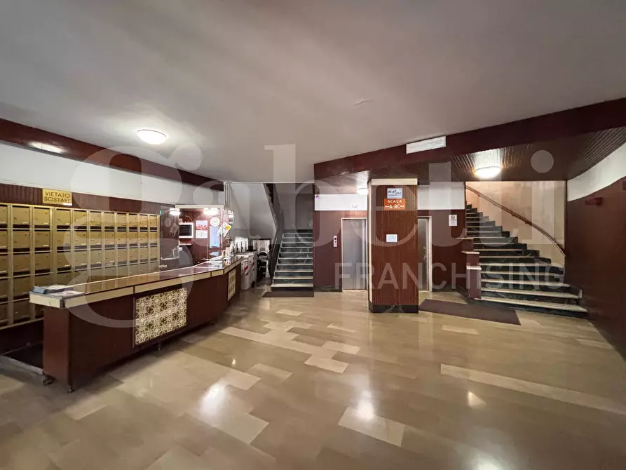Immagine 36 di Appartamento in vendita  in Via Pietro Giannone a Napoli