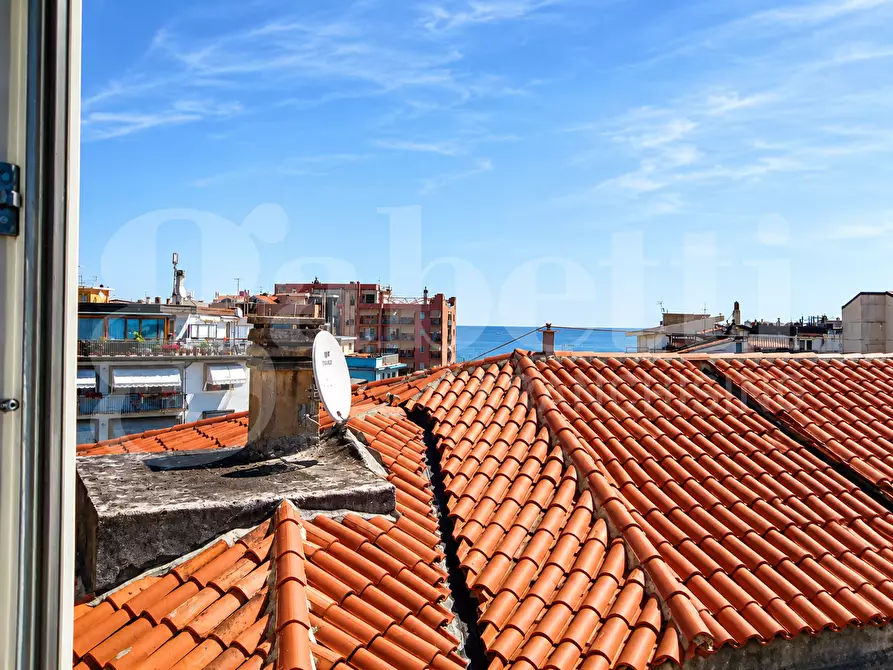 Immagine 1 di Appartamento in vendita  in Via SOTTOMARINA - VIALE VENETO, 12 a Chioggia