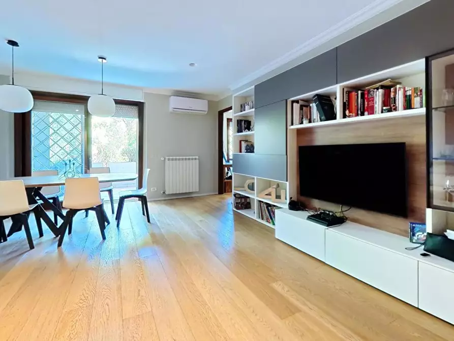 Immagine 5 di Appartamento in vendita  in Via CARLO SIVERIO, 47 a Roma