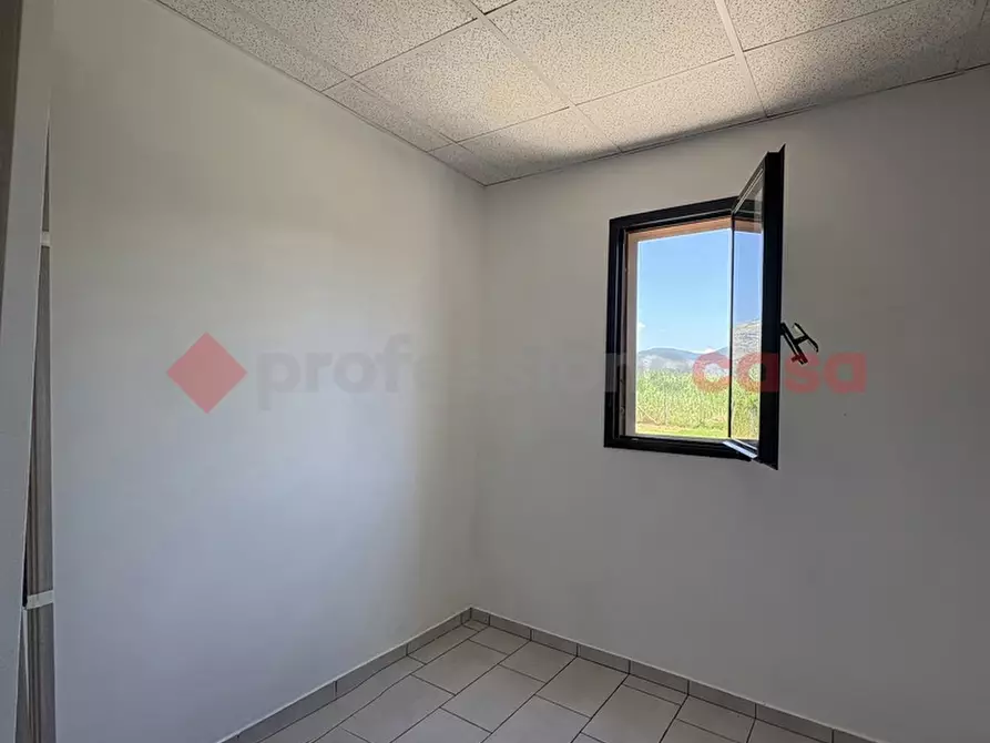 Immagine 14 di Casa indipendente in vendita  in Strada LUNGOCANALE, 1 a Terracina