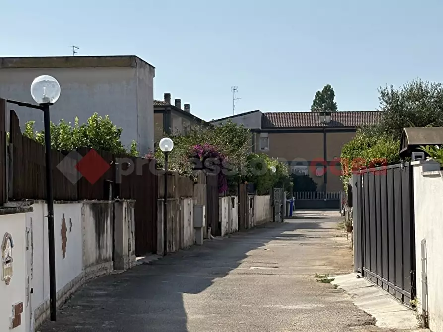 Immagine 39 di Villetta a schiera in vendita  in Via GIULIANO DE MEDICI, 3 a Terracina