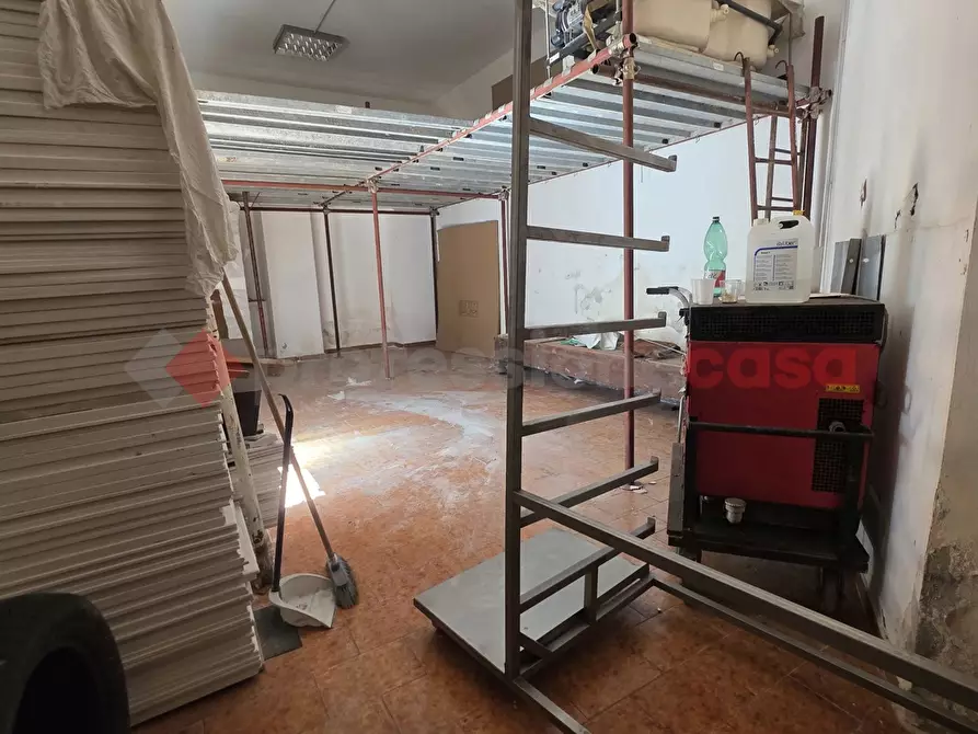 Immagine 10 di Ufficio in vendita  in Via Ferrante Imparato, 33 a Napoli