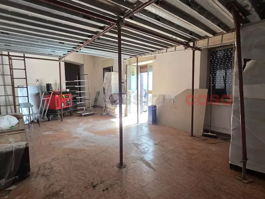 Immagine 13 di Ufficio in vendita  in Via Ferrante Imparato, 33 a Napoli