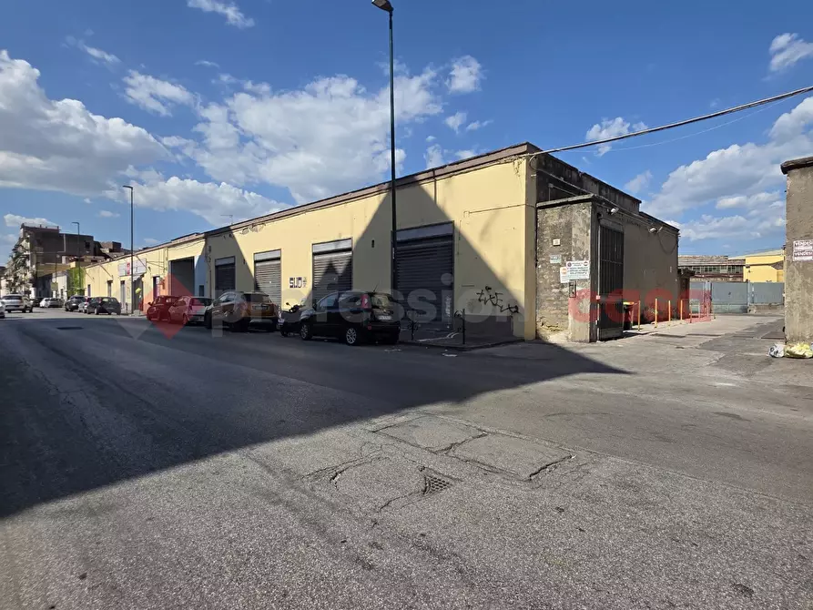 Immagine 1 di Ufficio in vendita  in Via Ferrante Imparato, 33 a Napoli
