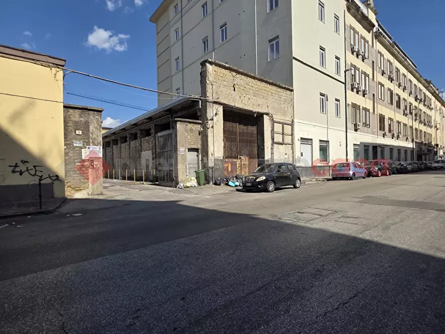 Immagine 4 di Ufficio in vendita  in Via Ferrante Imparato, 33 a Napoli