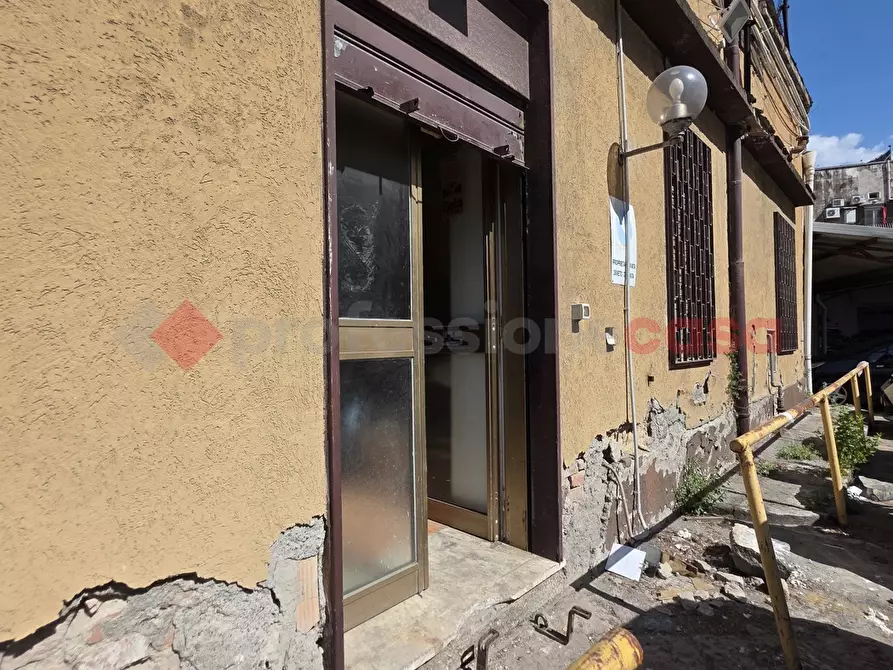 Immagine 6 di Ufficio in vendita  in Via Ferrante Imparato, 33 a Napoli