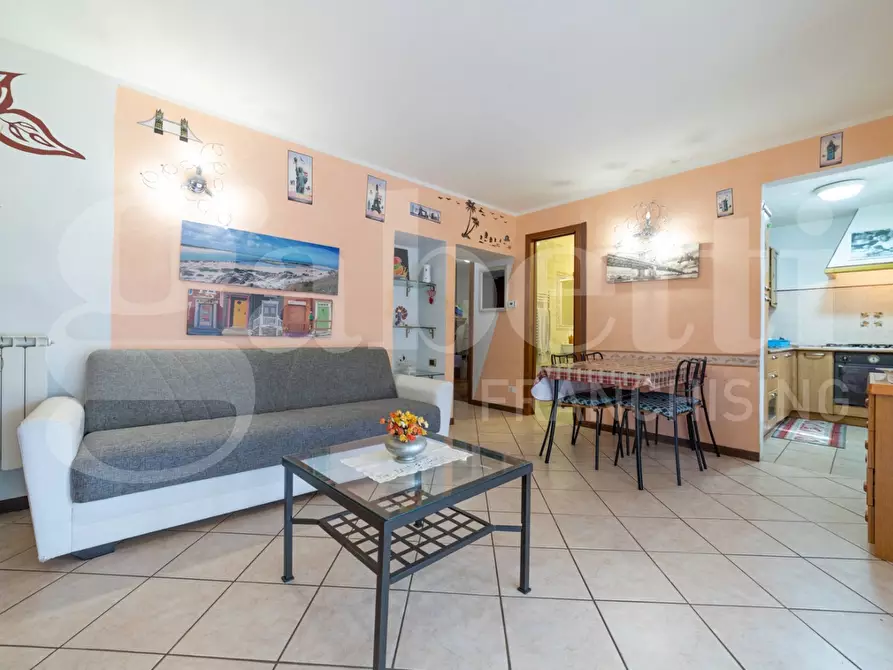 Immagine 43 di Casa trifamiliare in vendita  in Via delle Nazioni Unite, 41 a Artena