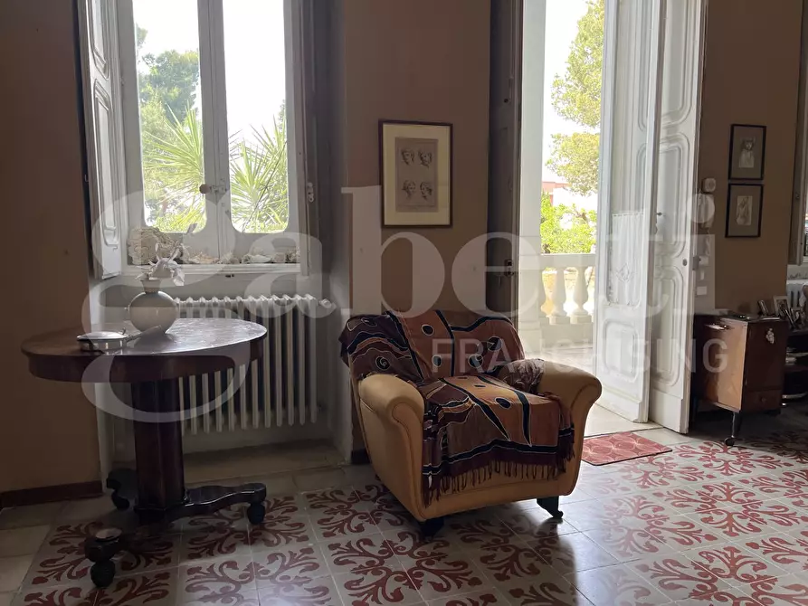 Immagine 8 di Villa in vendita  in Via Garibaldi, 43 a Arnesano