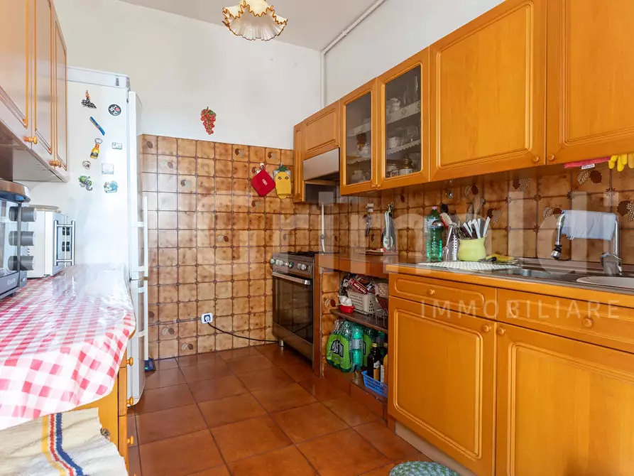 Immagine 11 di Appartamento in vendita  in Via Orio Vergani a Roma