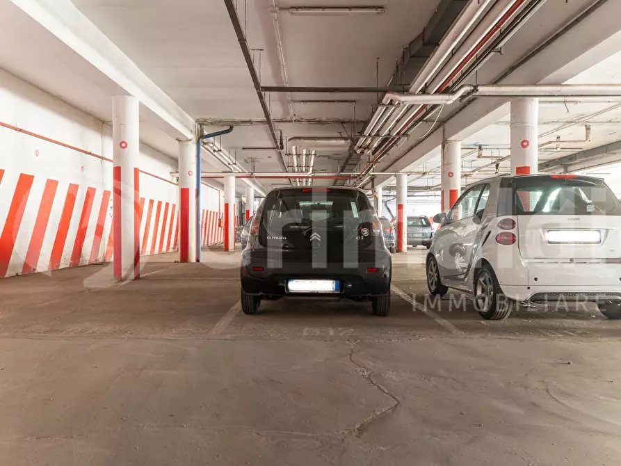 Immagine 48 di Appartamento in vendita  in Via Orio Vergani a Roma