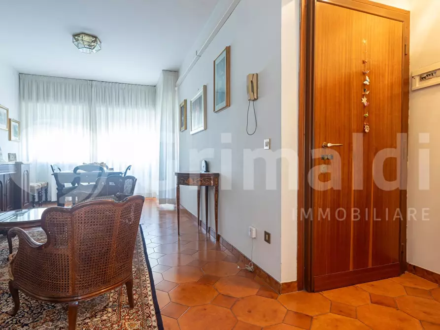 Immagine 9 di Appartamento in vendita  in Via Orio Vergani a Roma