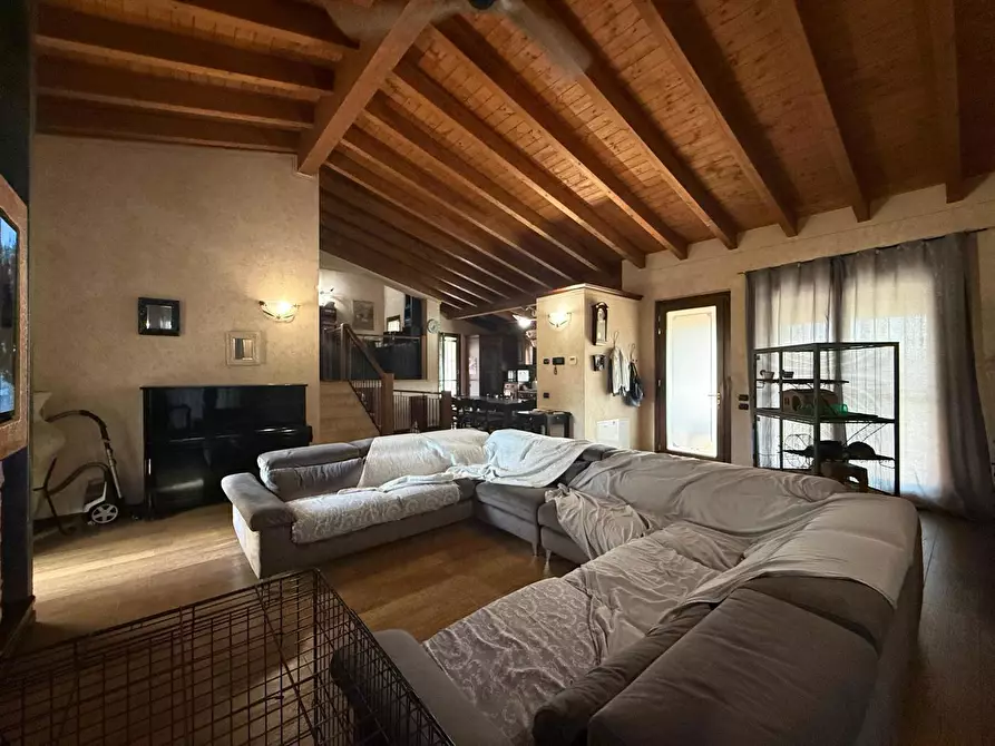 Immagine 12 di Villa in vendita  in Via C.A. DALLA CHIESA, 45 a Trenzano