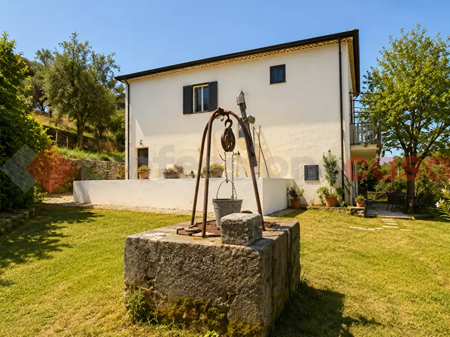 Immagine 3 di Villa in vendita  in Via Felgeto, 2 a Fumone