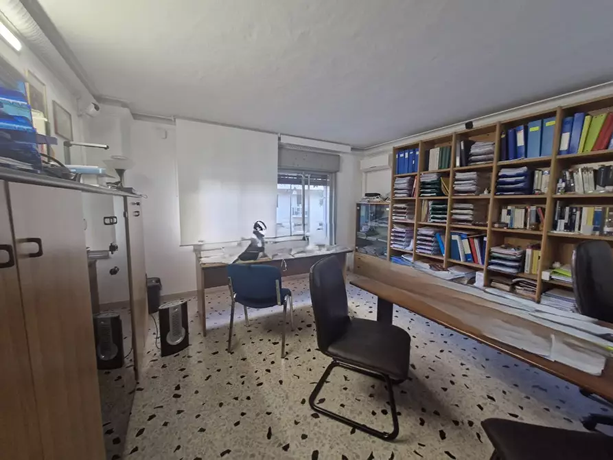 Immagine 11 di Ufficio in affitto  in Corso Tukory, 240 a Palermo