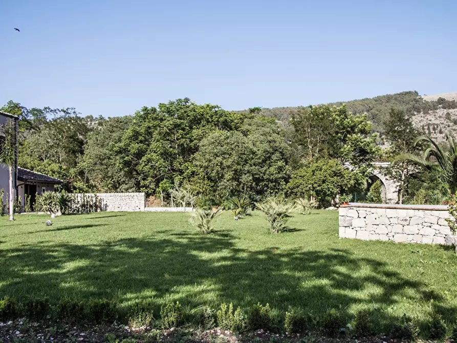 Immagine 5 di Villa in vendita  in Contrada arancelli, sn a Ragusa