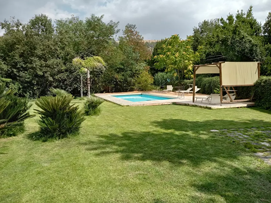 Immagine 13 di Villa in vendita  in Contrada arancelli, sn a Ragusa
