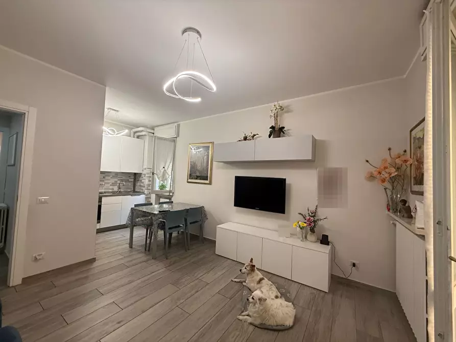 Immagine 3 di Appartamento in vendita  in Via Giuseppe Mazzini, snc a Canzo