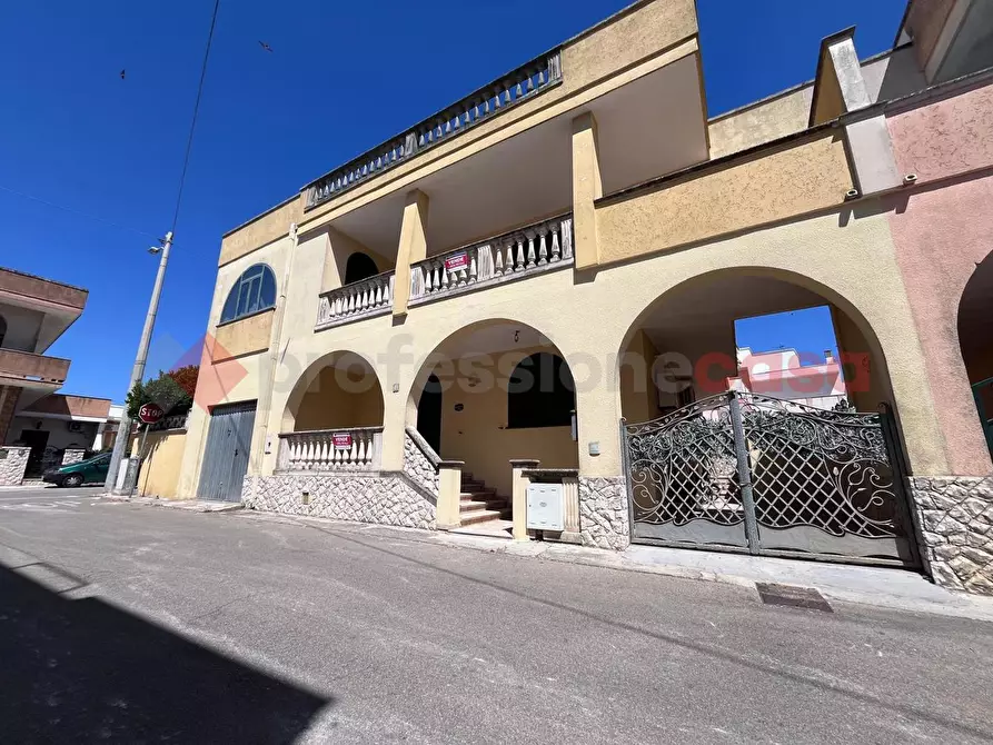 Immagine 1 di Appartamento in vendita  in Via san martino a Castro
