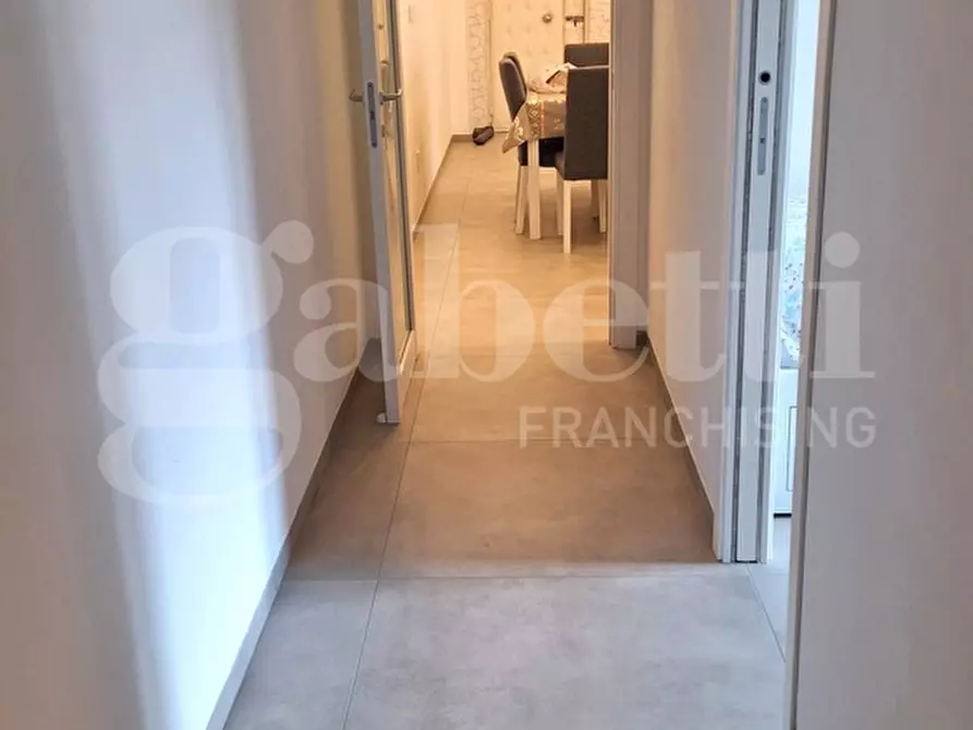Immagine 5 di Appartamento in vendita  in Via sant'eframo vecchio a Napoli
