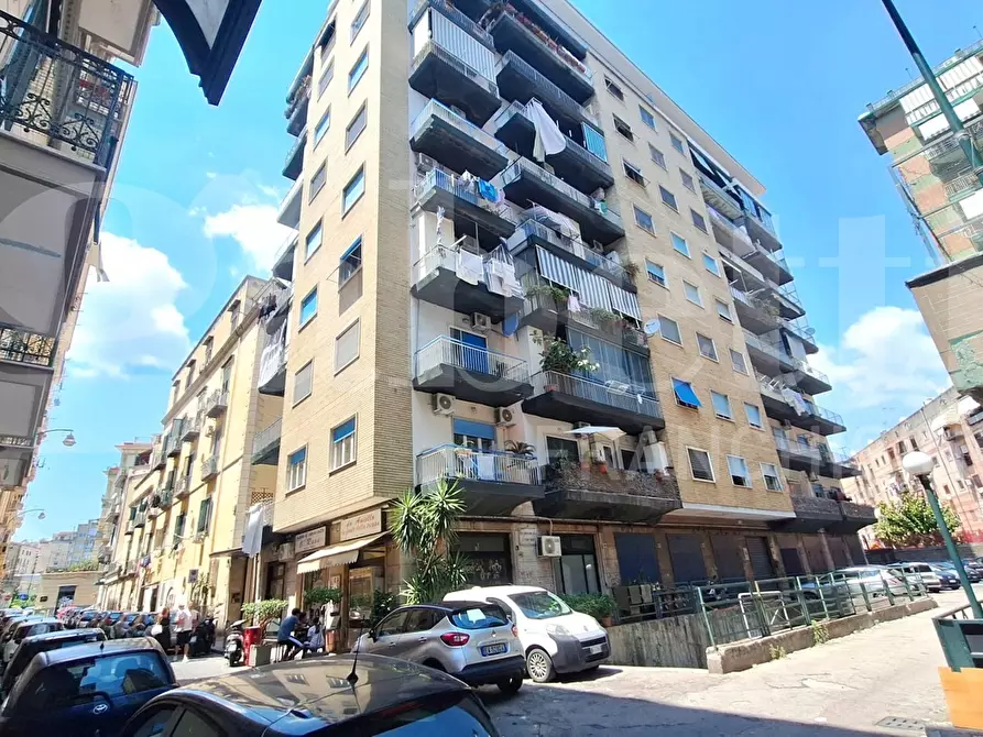 Immagine 16 di Appartamento in vendita  in Via sant'eframo vecchio a Napoli