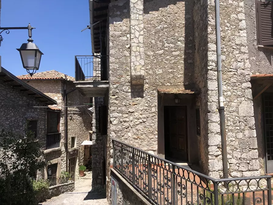 Immagine 3 di Casa indipendente in vendita  in Via Covoni, 3 a Fumone