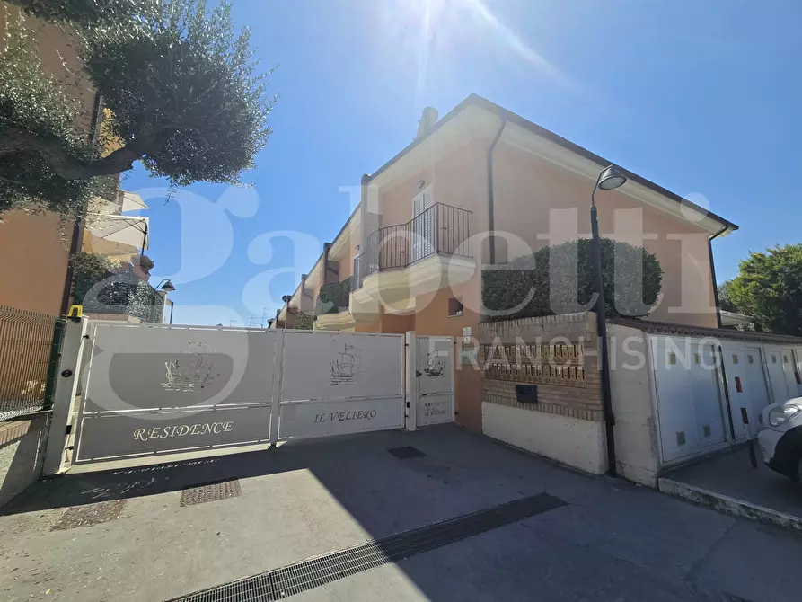 Immagine 1 di Appartamento in vendita  in Via vascello, 9 a Tortoreto