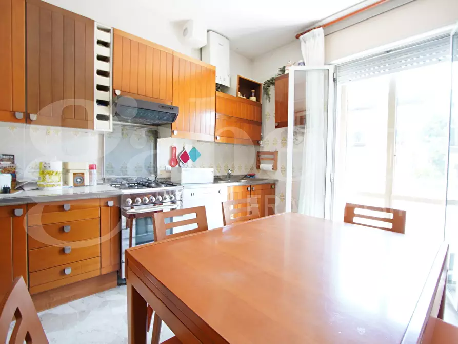Immagine 4 di Appartamento in vendita  in Via San DonÃ , 221 a Venezia