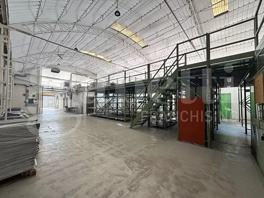 Immagine 16 di Capannone industriale in vendita  in Via Nino Bixio a Vinovo