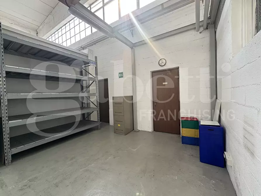 Immagine 5 di Capannone industriale in vendita  in Via Nino Bixio a Vinovo