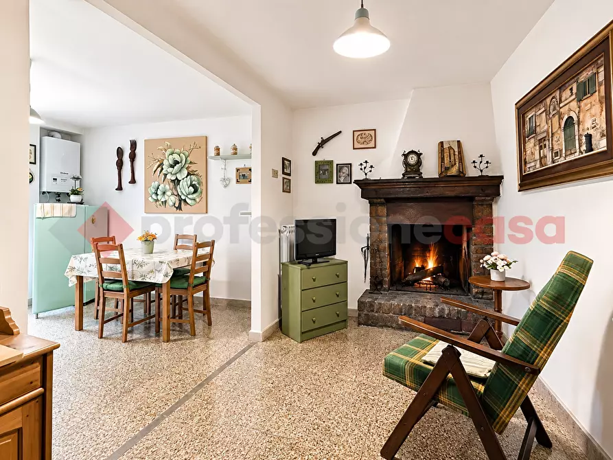 Immagine 1 di Terratetto in vendita  in Via Vittorio emanuele, 81 a Vico Nel Lazio
